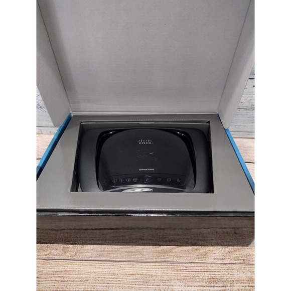 Linksys Cisco (E100) Wireless-N Router 2.4GHZ Band! Retail $78! Fast Shipping! - Picture 3 of 5